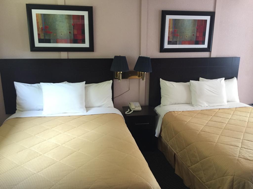 Arnprior Country Squire Motel חדר תמונה