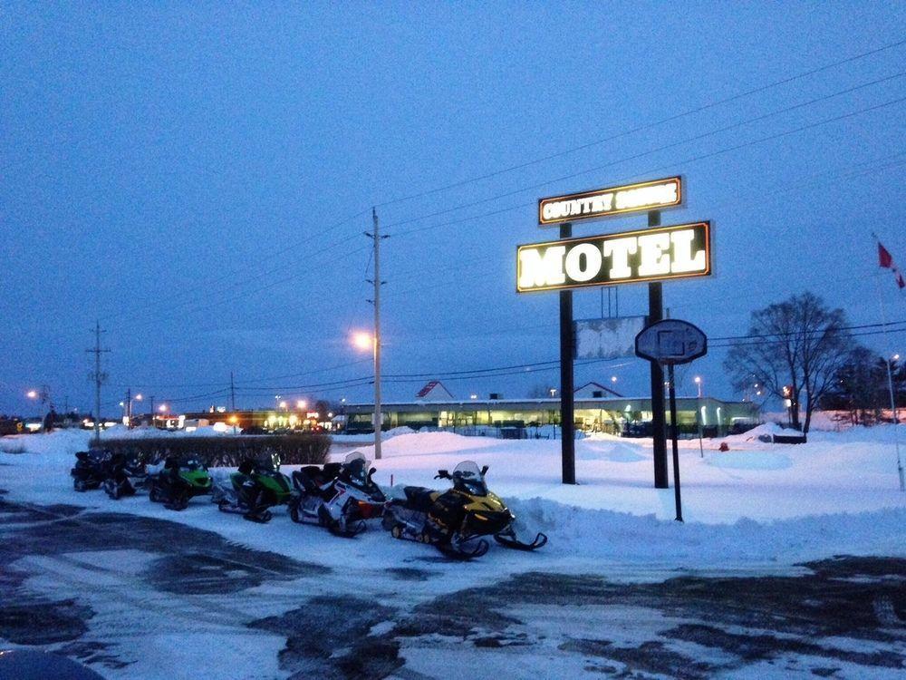 Arnprior Country Squire Motel מראה חיצוני תמונה