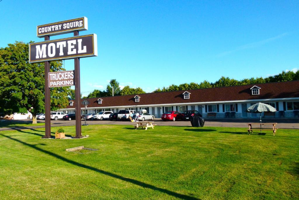 Arnprior Country Squire Motel מראה חיצוני תמונה